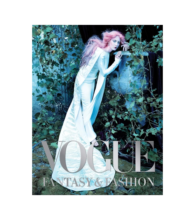 Книга Vogue: Fantasy & Fashion